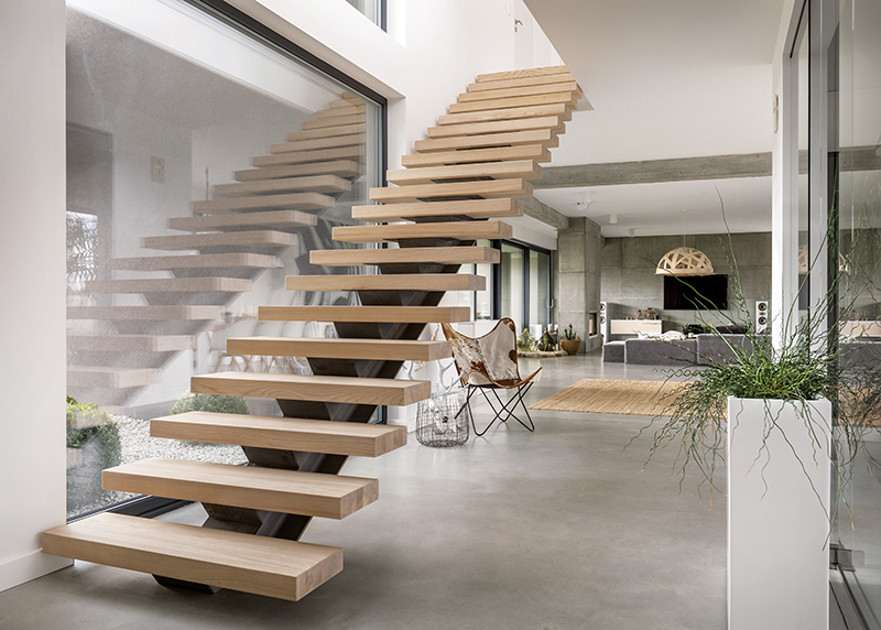 Safe design and use of stairs