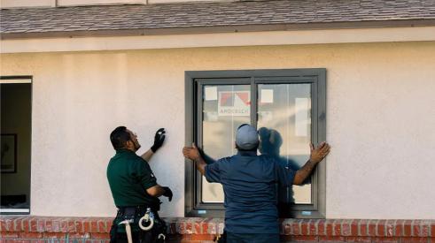 Replacing windows in a stucco home with 100 Series flush fin windows 